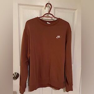 Nike crewneck medium